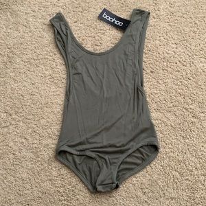 NWT Boohoo Low Scoop Bodysuit